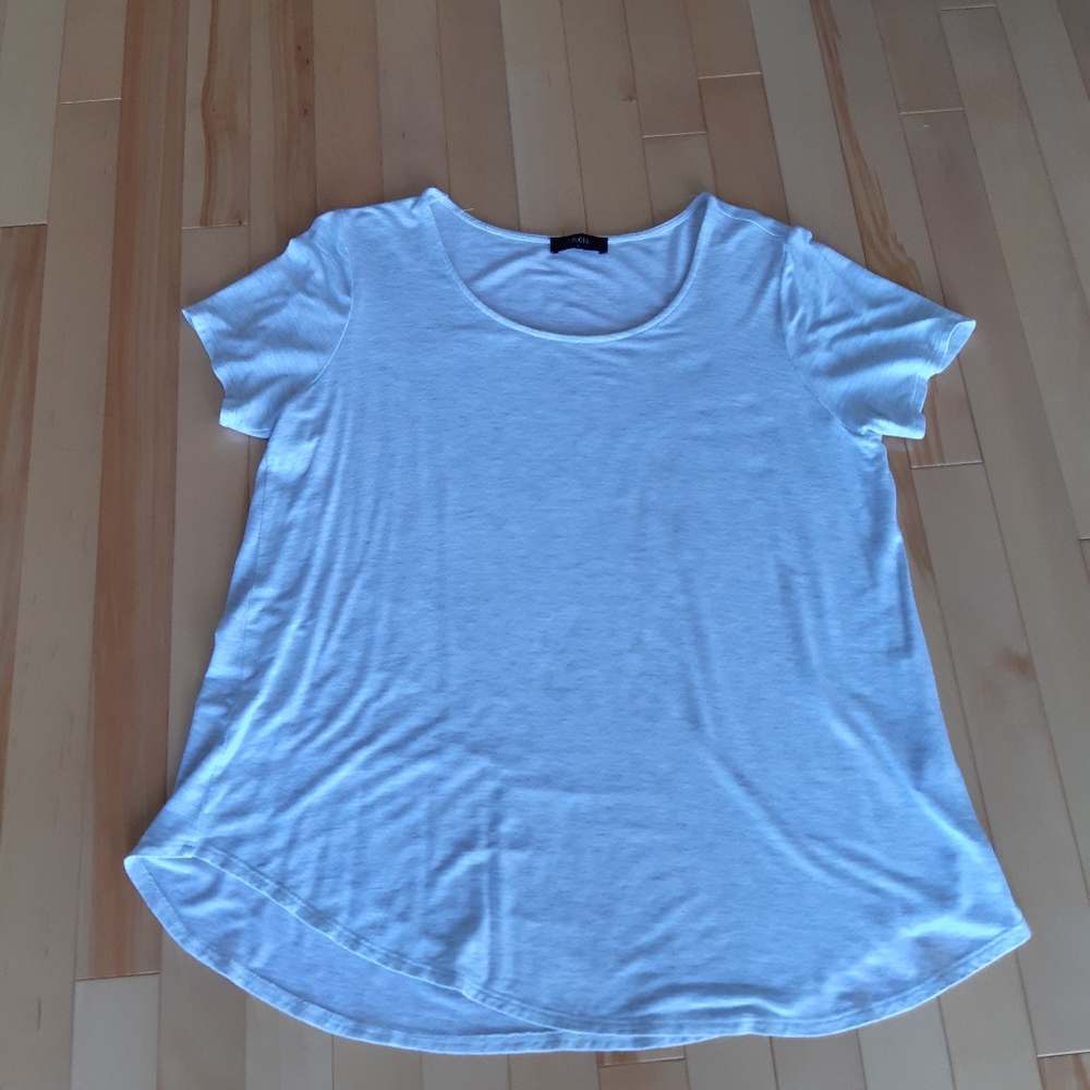 Studio T shirt